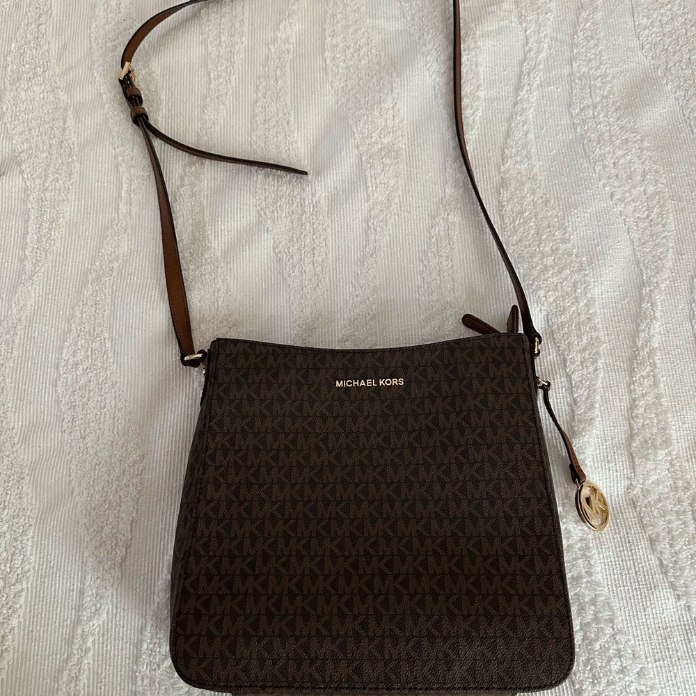 Michael Kors cross body